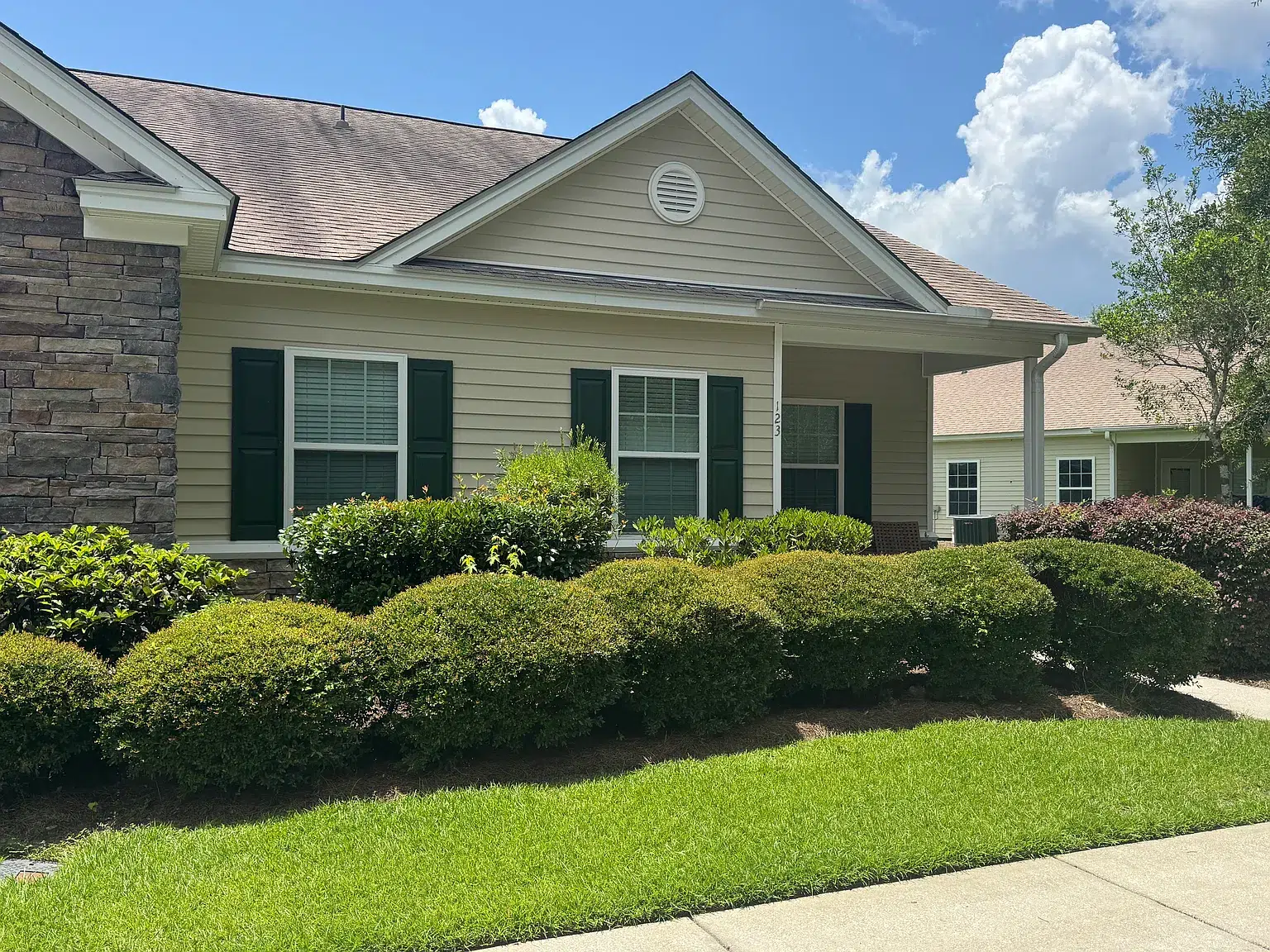Travertine Circle 2 bedrooms 2 baths